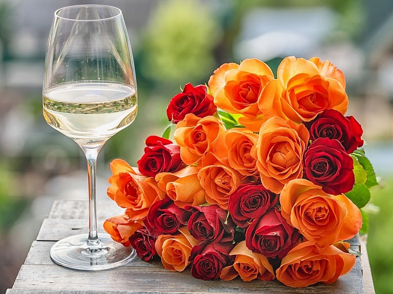 «Квітковий алкоголізм» та інші способи «оживити» букет квітів